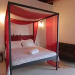 Le Dame Country House, Marche Alojamento de Turismo Rural Montegranaro