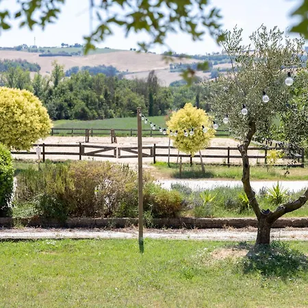 Le Dame Maneggio & Agriturismo, Marche *